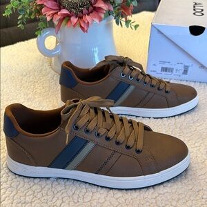 Aldo Brown Sneakers with Minimalist Design and Lace-Up Closure Sz 9
